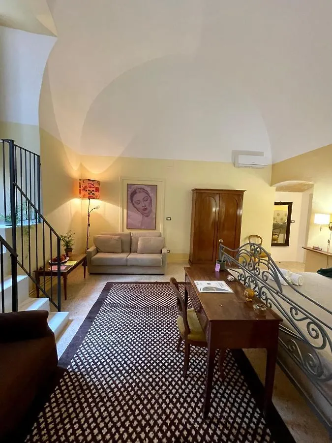 Bed & Breakfast 4 Balconi Rooms- Dimora Arditi B&B Lecce
