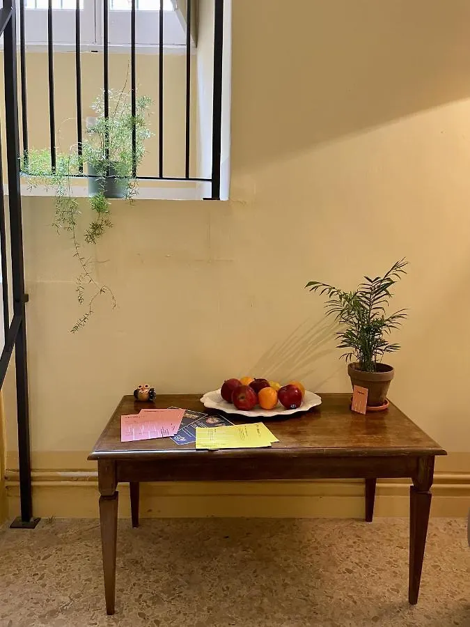 4 Balconi Rooms- Dimora Arditi B&B Lecce 0*,  Italy