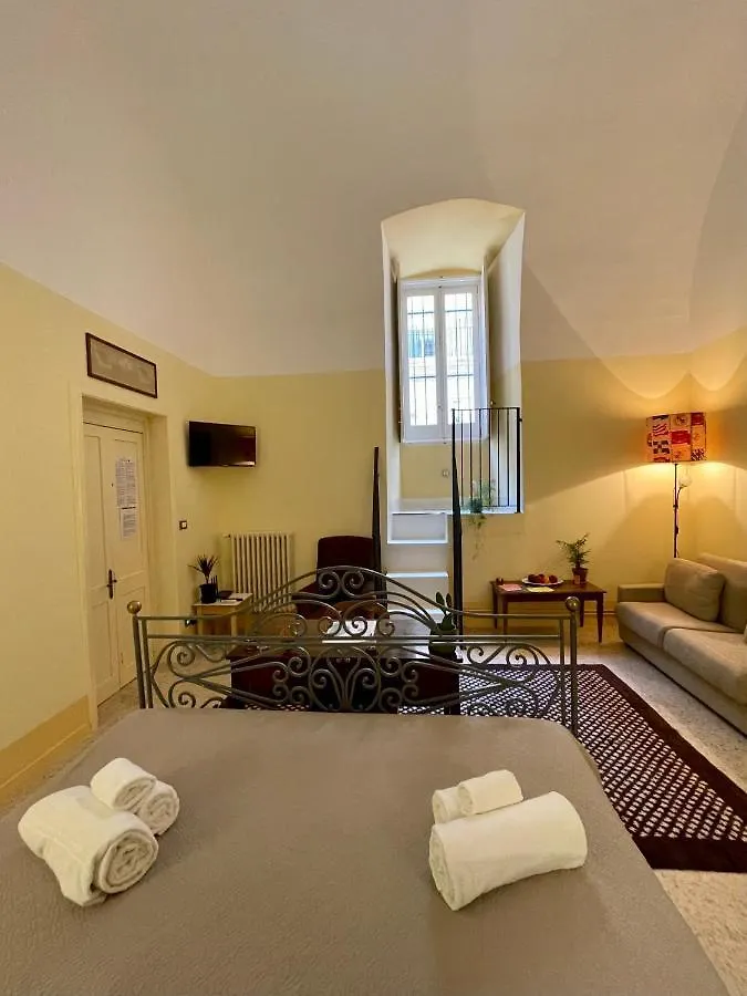 4 Balconi Rooms- Dimora Arditi B&B Lecce 0*,