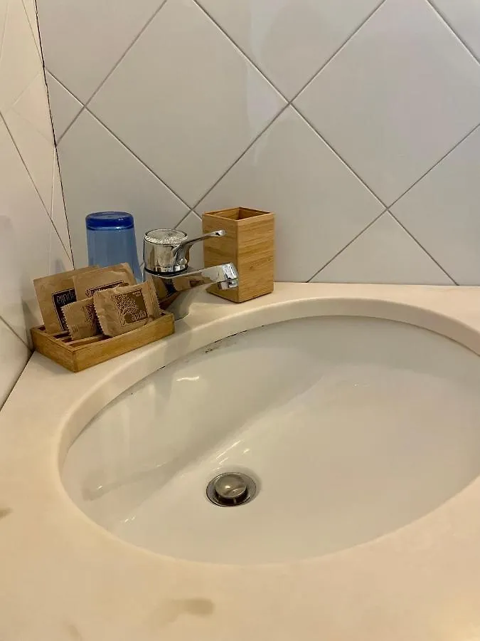 Bed & Breakfast 4 Balconi Rooms- Dimora Arditi B&B Lecce Italy